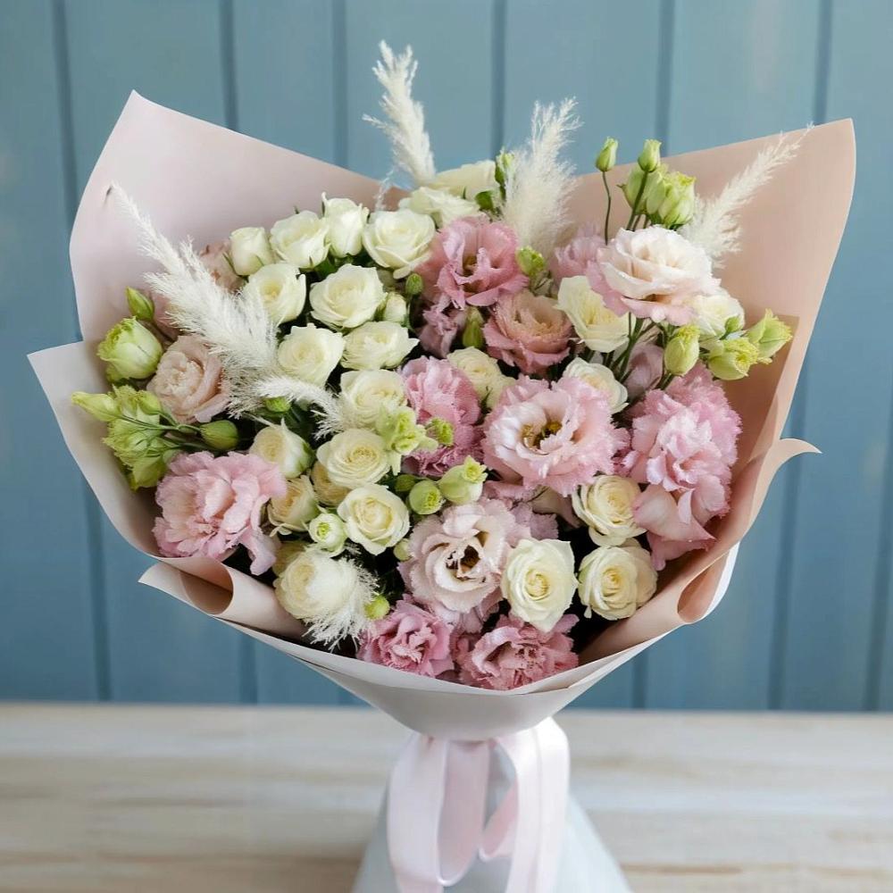 Букет цветов из: Альстромерии и Розы в Бологом