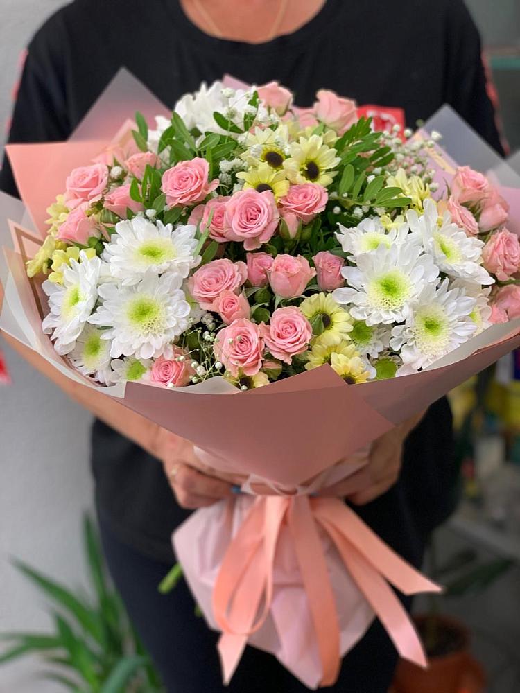 Букет цветов из: Розы и Хризантемы в Бологом