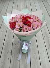 Букет цветов из:  Альстромерии в Бологом