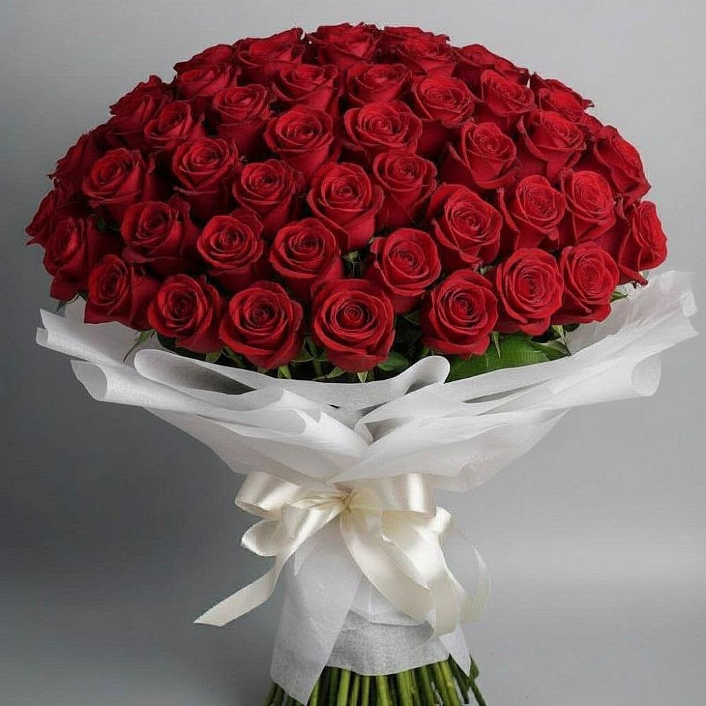 Букет 101 Красная роза Блэк Мэджик в Бологом