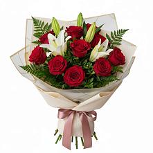 Букет цветов из:  Лилии и Розы в Бологом