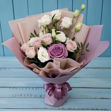 Букет цветов из:  Розы и Лизиантусы в Бологом