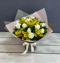 Букет цветов из:  Орхидеи и Розы в Бологом