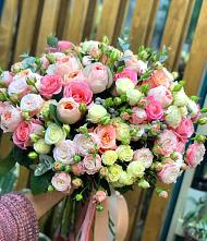 Букет цветов из:  Розы #REPLACE_PRED# Бологом