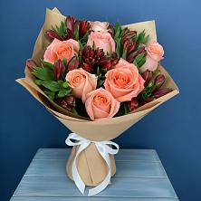 Букет цветов из:  Розы и Альстромерии в Бологом