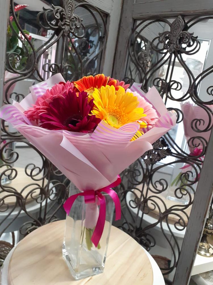 Букет цветов из: Герберы в Бологом