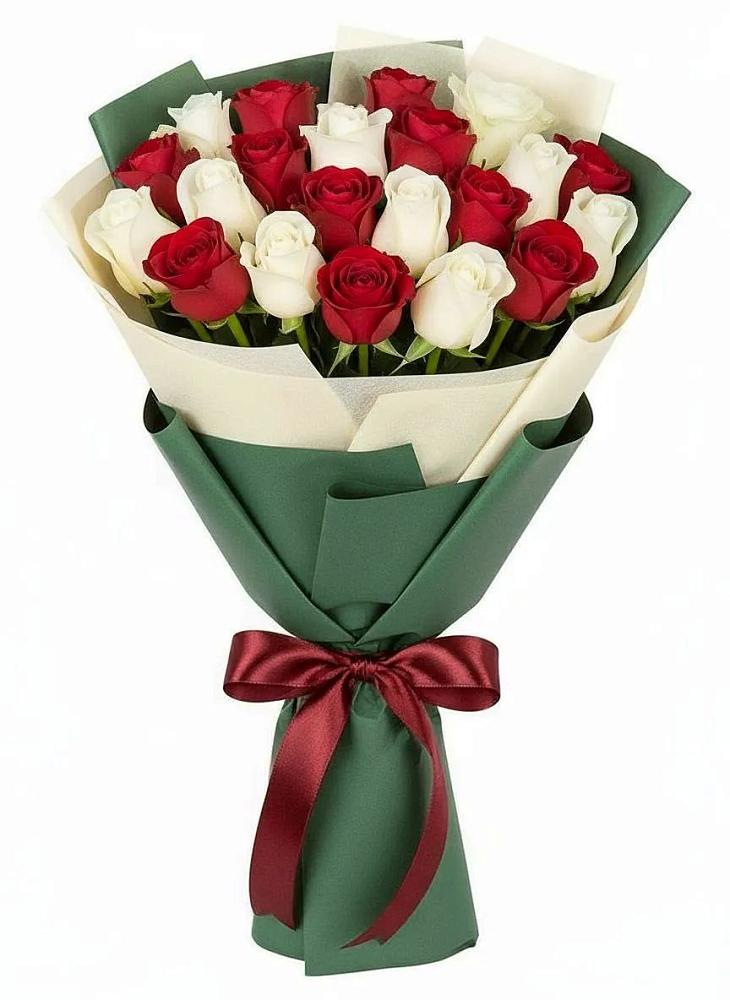 Букет Микс из красных и белых роз в Бологом