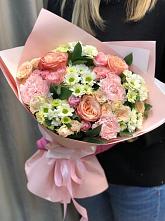 Букет нежные объятья в Бологом Букет цветов из: Гвоздики, Розы и Хризантемы в Бологом