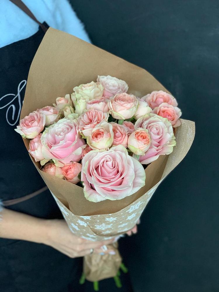 Букет цветов из: Хризантемы и Розы в Бологом