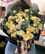 Букет цветов из:  Розы и Лизиантусы #REPLACE_PRED# Бологом