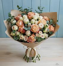 Букет цветов из:  Альстромерии и Розы #REPLACE_PRED# Бологом